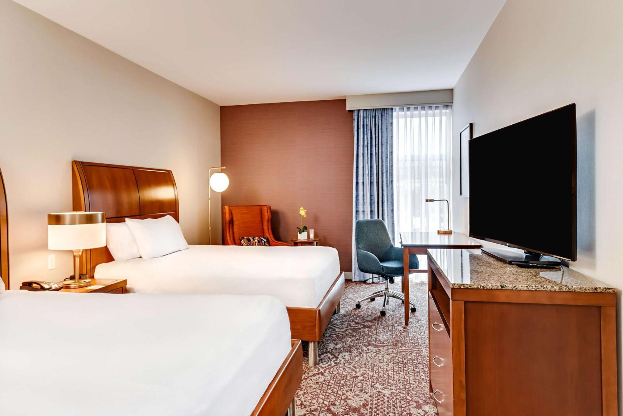 Hilton Garden Inn Alexandria Old Town National Harbor Екстер'єр фото