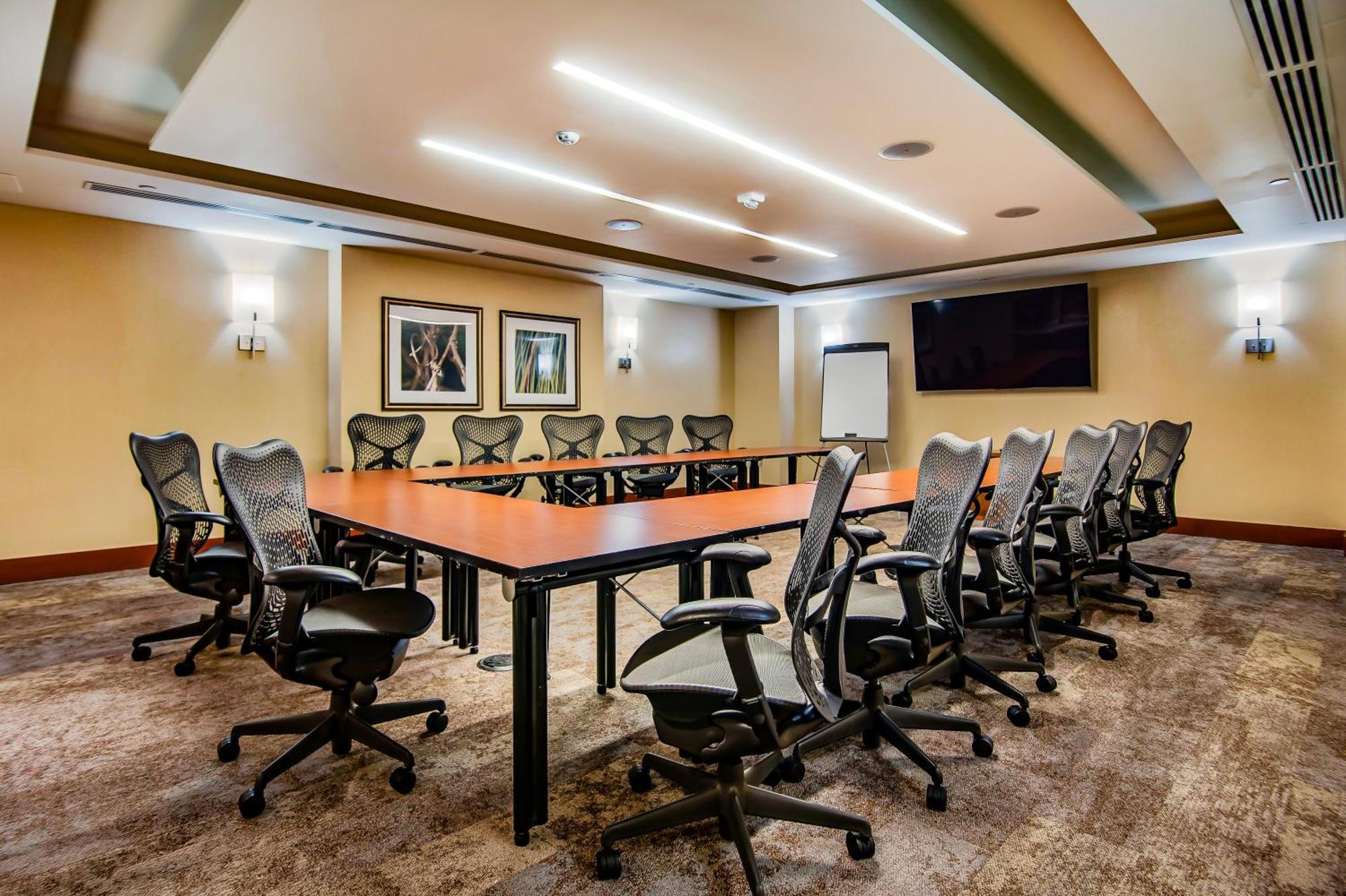 Hilton Garden Inn Alexandria Old Town National Harbor Екстер'єр фото